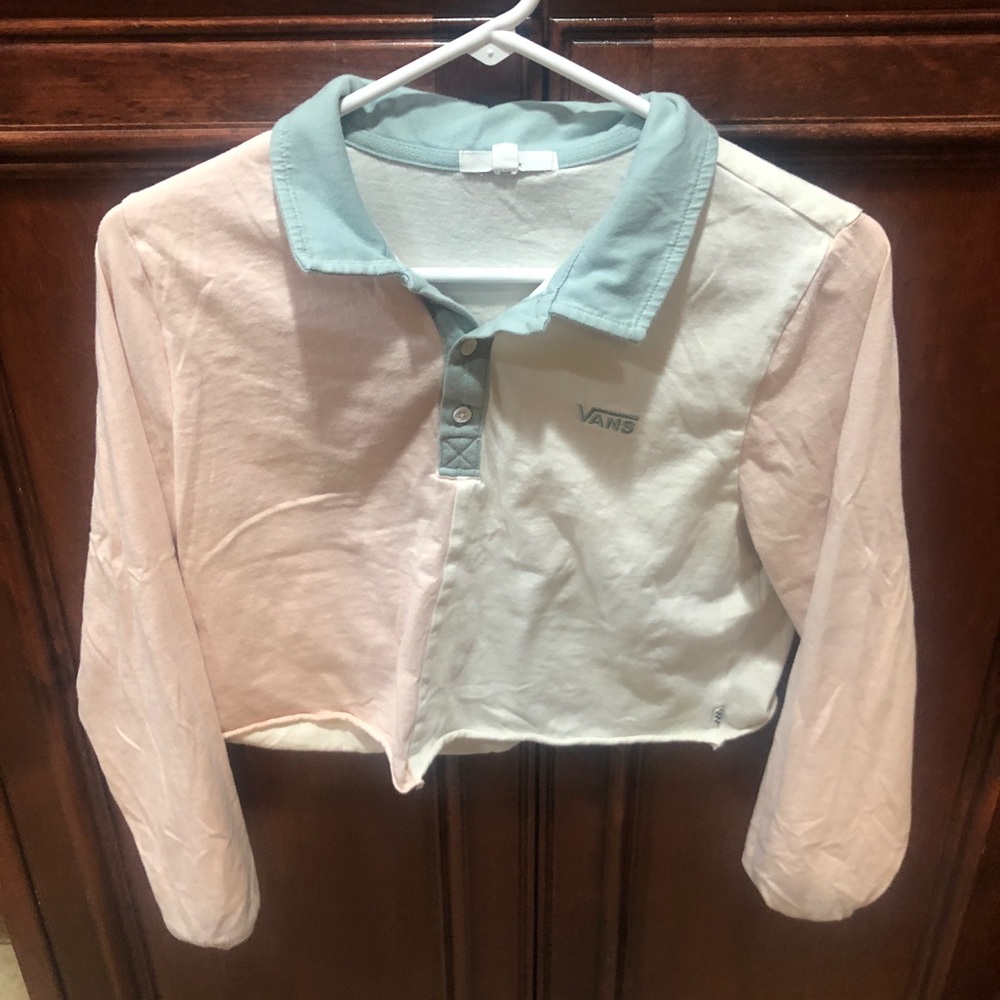 Vans long sleeve collared half shirt size M